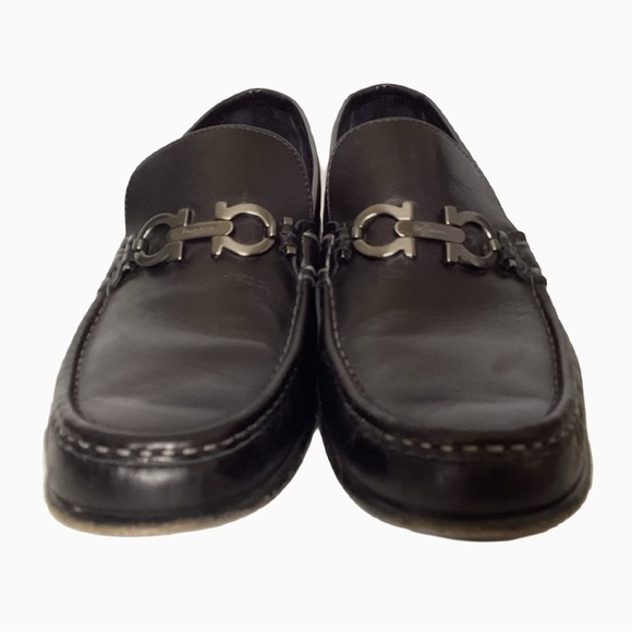 Salvatore Ferragamo Gancini Leather Loafers made in Italy. Size 10 - Picture 5 of 12